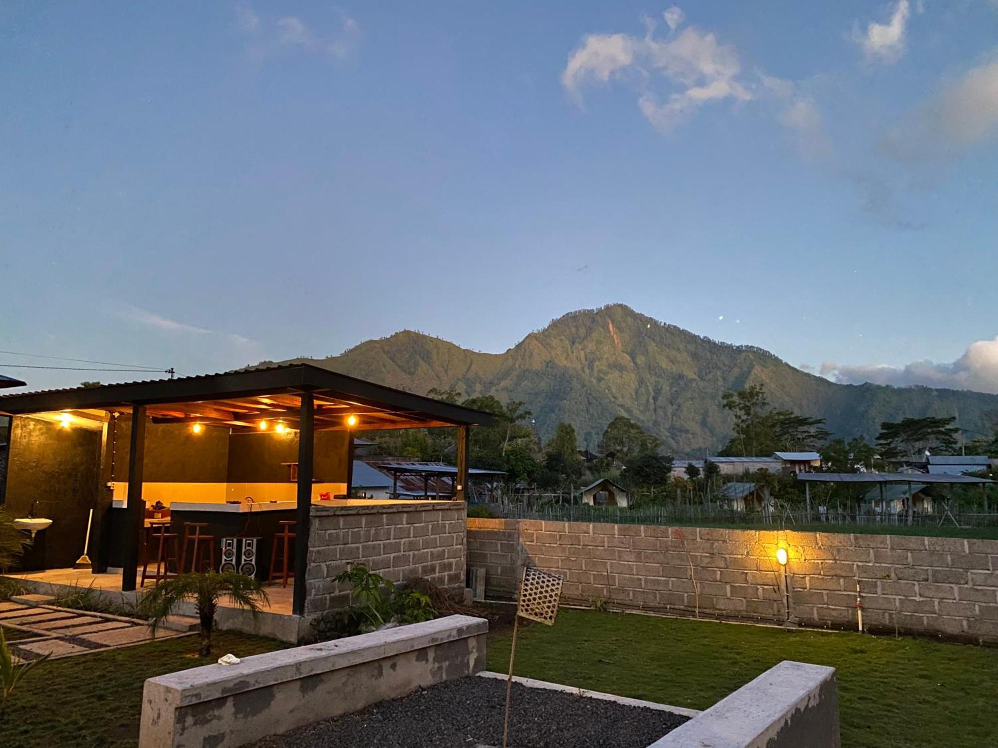 Ampik Batur With Private Hot Springs Bed & Breakfast Kubupenlokan Eksteriør bilde